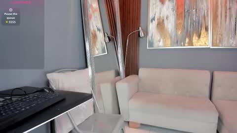 Snapshot of millie_jhones chatting on November 2025 12:17:01 PM millie_jhones online show from November 2025 12:17:01 PM