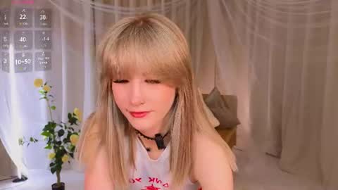Snapshot of milliebraun chatting on June 2026 05:01:01 AM Millie online show from June 2026 05:01:01 AM