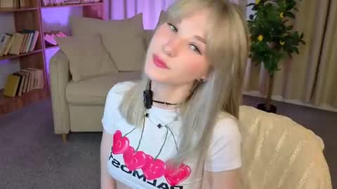 Snapshot of milliebraun chatting on June 2026 11:35:01 AM Millie online show from June 2026 11:35:01 AM