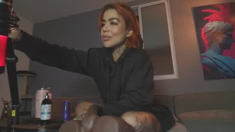 Snapshot of milliejhonson chatting on March 2025 06:35:01 AM Mila online show from March 2025 06:35:01 AM