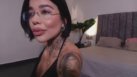 Snapshot of milliejhonson chatting on January 2026 12:59:01 AM Mila online show from January 2026 12:59:01 AM