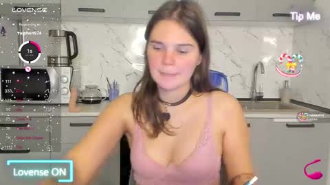 Snapshot of milly_brown_ chatting on September 2025 06:19:02 PM Welcome My name is Tina online show from September 2025 06:19:02 PM