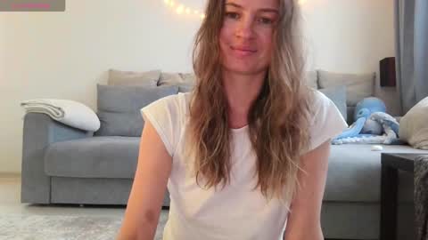 Snapshot of milly_browski chatting on October 2025 01:54:01 PM milly_browski online show from October 2025 01:54:01 PM