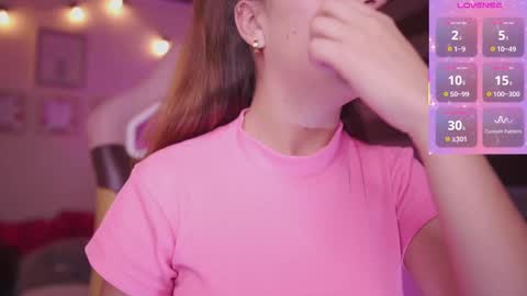 MILLY online show from March 2025 08:01:02 PM