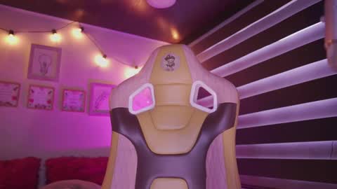 MILLY online show from September 2025 06:40:01 PM