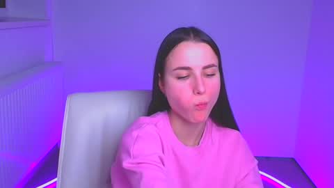 Snapshot of milly_liss chatting on December 2024 03:32:02 PM Milly online show from December 2024 03:32:02 PM