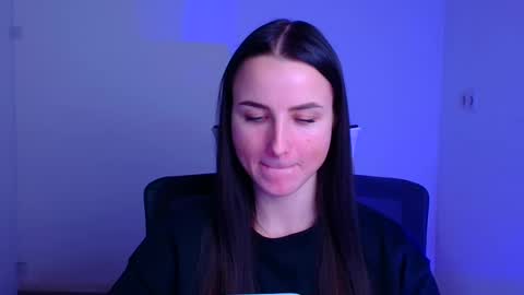 Snapshot of milly_liss chatting on February 2025 12:12:01 PM Milly online show from February 2025 12:12:01 PM