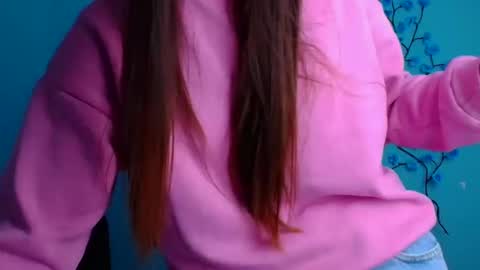 Snapshot of milly_liss chatting on December 2025 06:43:02 AM Milly online show from December 2025 06:43:02 AM