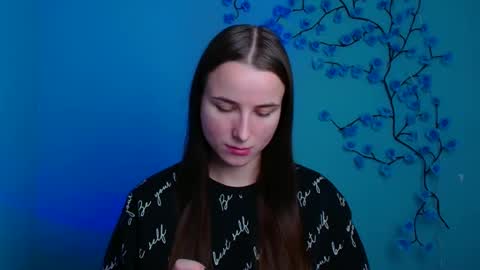Snapshot of milly_liss chatting on January 2026 12:18:01 PM Milly online show from January 2026 12:18:01 PM