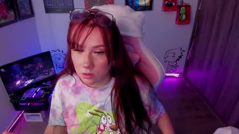 Snapshot of milly_yako chatting on December 2024 08:23:01 PM Monkey D Maddie online show from December 2024 08:23:01 PM