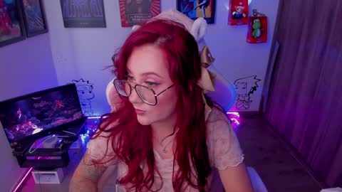 Snapshot of milly_yako chatting on February 2025 08:46:01 PM Monkey D Maddie online show from February 2025 08:46:01 PM