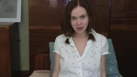 Snapshot of milora_ chatting on September 2025 03:22:02 PM Mila online show from September 2025 03:22:02 PM