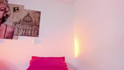 Snapshot of milu_cooper chatting on November 2025 07:30:02 AM milu modelo independiente .onlyfans kmila model online show from November 2025 07:30:02 AM