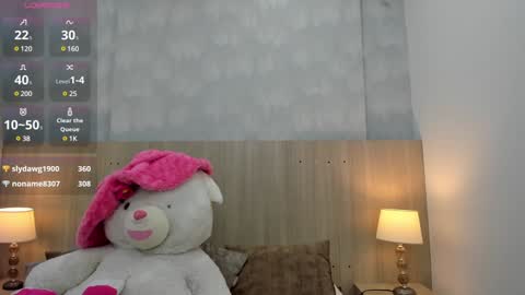 Snapshot of milu_gomez chatting on February 2025 10:55:02 PM Milu Gomez online show from February 2025 10:55:02 PM