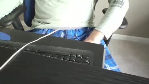 Snapshot of milwaukeebadger24 chatting on December 2025 03:30:02 PM milwaukeebadger24 online show from December 2025 03:30:02 PM