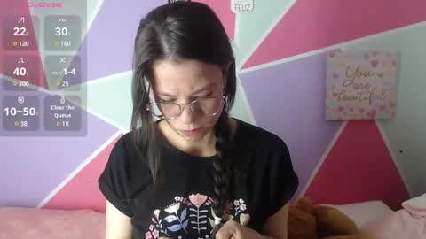 Snapshot of mily_miley chatting on February 2025 01:41:01 PM Mily Miley online show from February 2025 01:41:01 PM