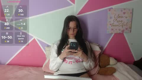 Snapshot of mily_miley chatting on March 2025 03:20:02 PM Mily Miley online show from March 2025 03:20:02 PM