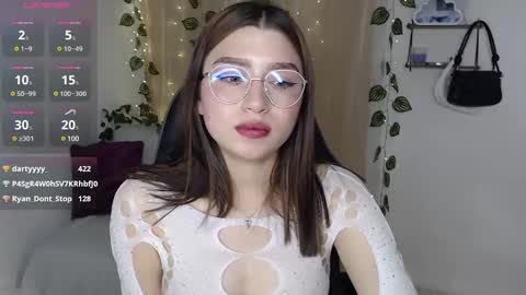 Snapshot of mily_thomson_b chatting on March 2025 02:19:02 AM Mily online show from March 2025 02:19:02 AM