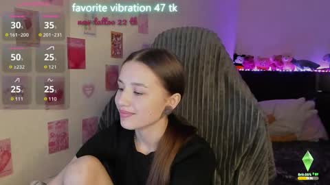 Snapshot of milyamess chatting on May 2026 05:53:01 PM Emily online show from May 2026 05:53:01 PM