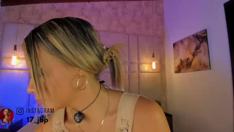 Snapshot of milyy_vermont chatting on April 2026 07:48:01 PM Milyy online show from April 2026 07:48:01 PM