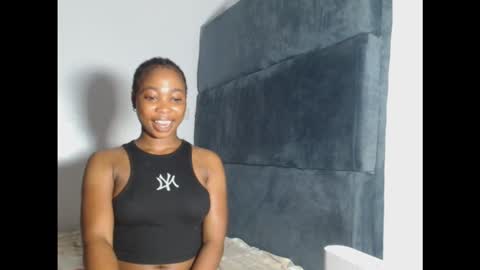 Snapshot of mimiluv6 chatting on October 2025 11:17:01 PM mimi online show from October 2025 11:17:01 PM