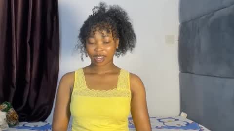 Snapshot of mimiluv6 chatting on November 2025 12:05:01 PM mimi online show from November 2025 12:05:01 PM