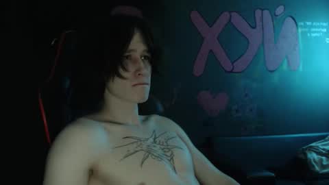 Max online show from November 2025 12:21:02 AM