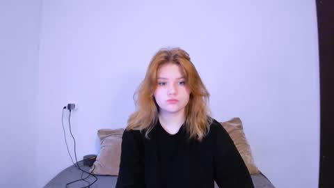 hi Im Mina  online show from November 2025 10:45:02 PM