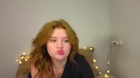 hi Im Mina  online show from February 2026 03:27:01 PM