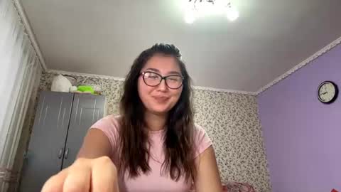 minavibe online show from July 2026 03:45:02 AM