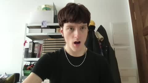 Snapshot of mindly chatting on March 2025 12:05:02 PM Mindly online show from March 2025 12:05:02 PM