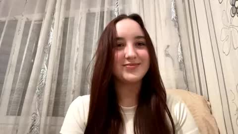 Snapshot of minervareddoch chatting on October 2025 09:13:01 PM Daisy online show from October 2025 09:13:01 PM