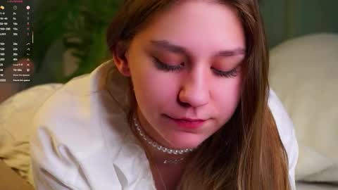 Snapshot of minhgrow chatting on February 2026 01:24:01 AM Mary online show from February 2026 01:24:01 AM