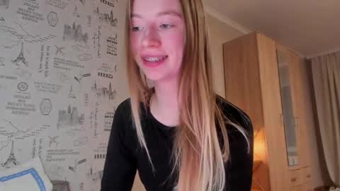 Snapshot of minidiva_ chatting on November 2025 07:26:01 PM Amelia online show from November 2025 07:26:01 PM