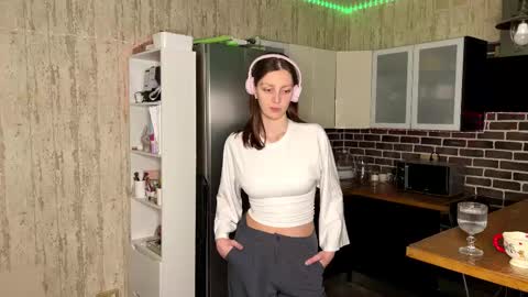 Snapshot of minmee chatting on February 2026 04:12:02 PM Asti online show from February 2026 04:12:02 PM