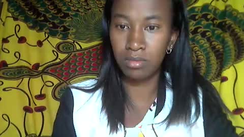 minouch211907 online show from September 2025 12:45:02 AM