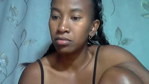 minouch211907 online show from March 2026 06:46:02 PM