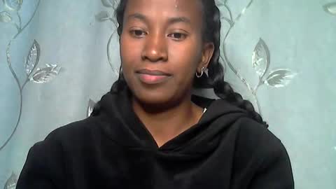 minouch211907 online show from April 2026 07:42:01 PM