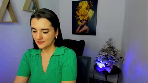 Snapshot of mintydaze chatting on December 2025 07:41:01 PM Jessi online show from December 2025 07:41:01 PM