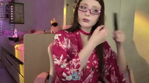 Snapshot of mira_jadee chatting on April 2026 09:21:02 PM Mira online show from April 2026 09:21:02 PM