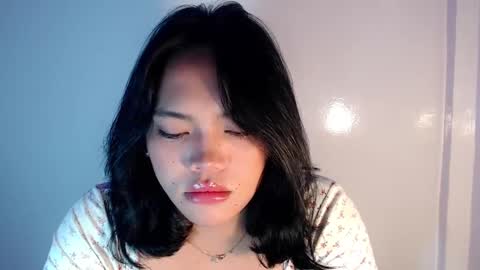 Snapshot of mira_luna222 chatting on February 2025 01:11:02 AM Mira Bella online show from February 2025 01:11:02 AM