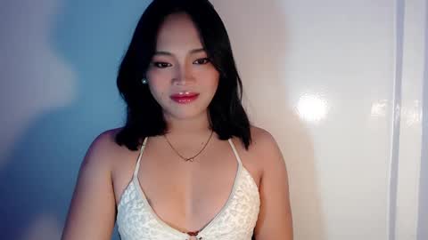 Snapshot of mira_luna222 chatting on February 2025 06:34:02 PM Mira Bella online show from February 2025 06:34:02 PM