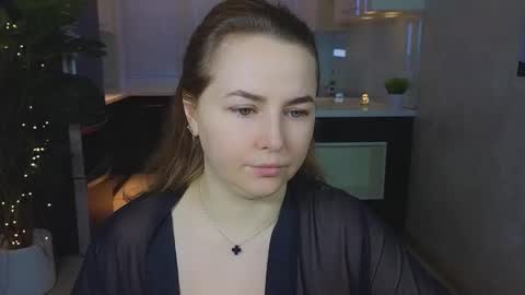 Snapshot of mira_mermayd chatting on February 2026 10:19:02 AM Mira online show from February 2026 10:19:02 AM