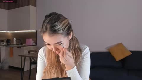 Snapshot of miraann chatting on February 2025 03:12:02 AM Mirana online show from February 2025 03:12:02 AM