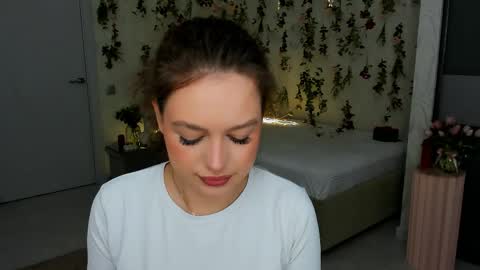 Emma online show from April 2026 10:04:02 AM