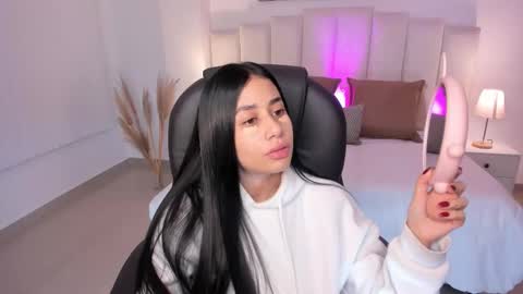 Snapshot of miranda_crawfor chatting on November 2025 12:16:02 PM miranda_crawfor online show from November 2025 12:16:02 PM