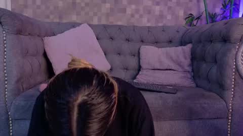 Snapshot of miranda_villa chatting on November 2025 01:00:02 PM Miranda online show from November 2025 01:00:02 PM