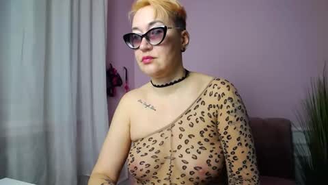 mirandagill online show from March 2025 08:41:01 AM