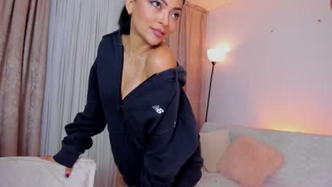 Miranda online show from December 2025 11:10:01 PM