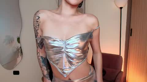 Miranda Shaw online show from April 2026 01:30:01 AM